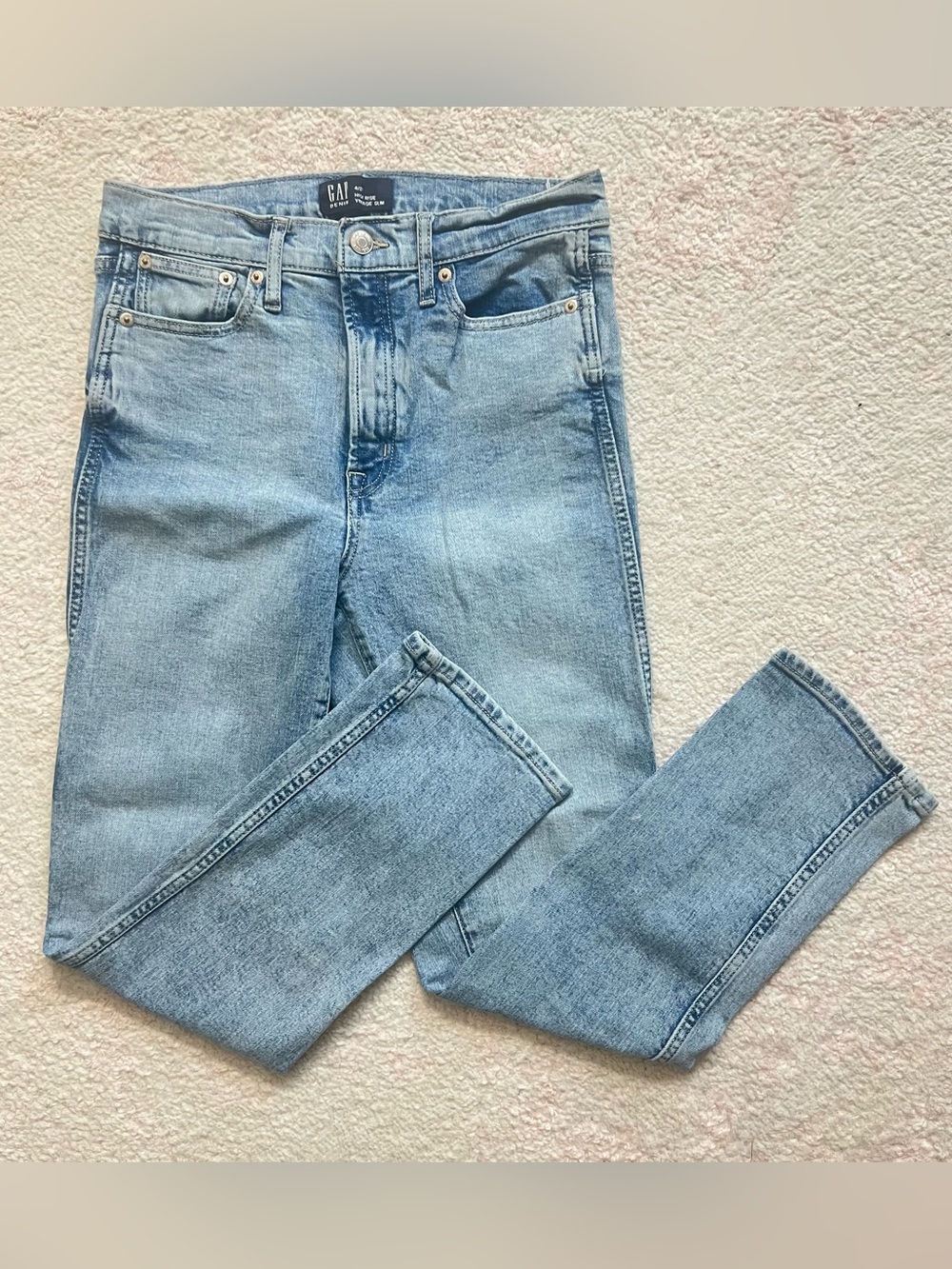 GAP Women's Straight-Leg Jeans in Light Blue Denim